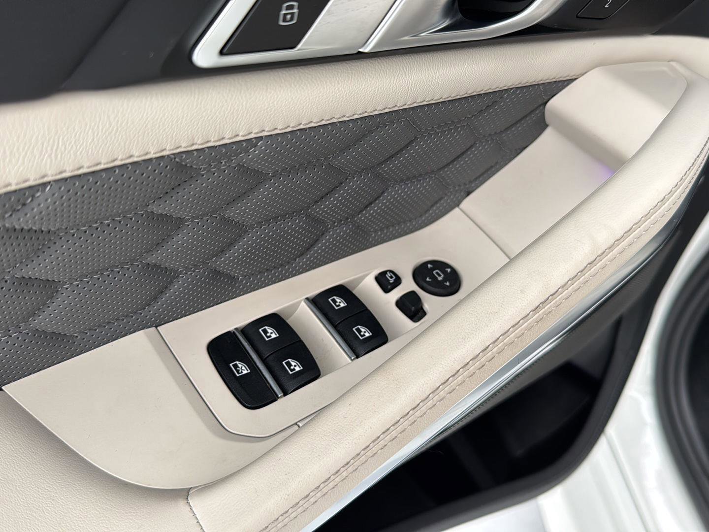 Used 2024 BMW X6 M Competition w/ Executive Package image 29