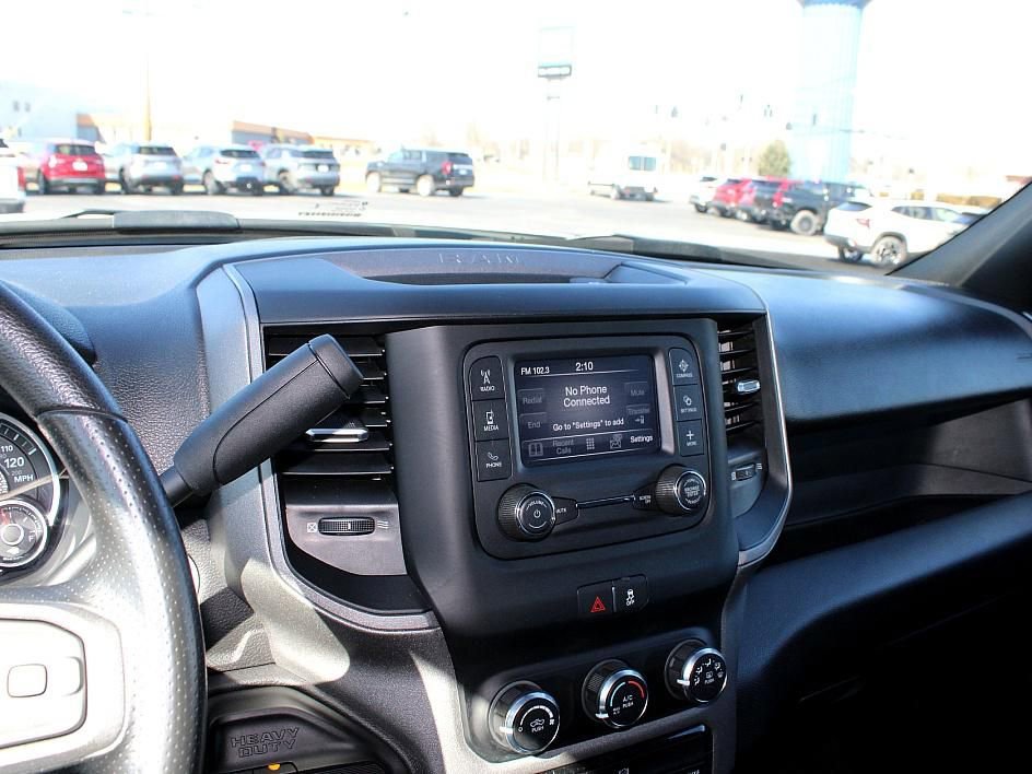 Used 2024 RAM 2500 Tradesman w/ Chrome Appearance Group image 16