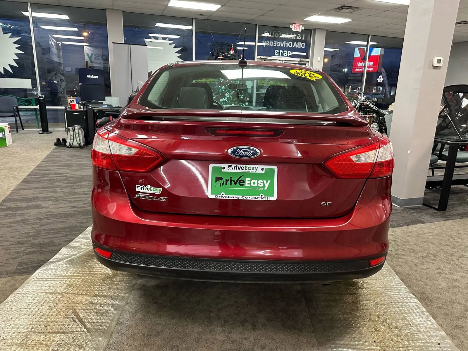 Used 2014 Ford Focus SE w/ SE Sport Package image 8