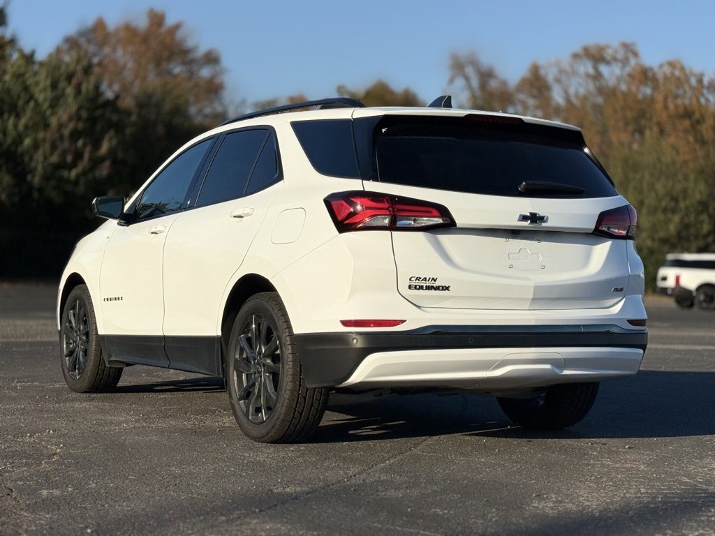 Used 2022 Chevrolet Equinox RS w/ LPO, Floor Liner Package image 5