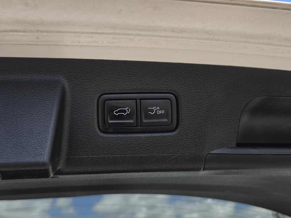 Used 2025 Kia Telluride EX FWD image 8