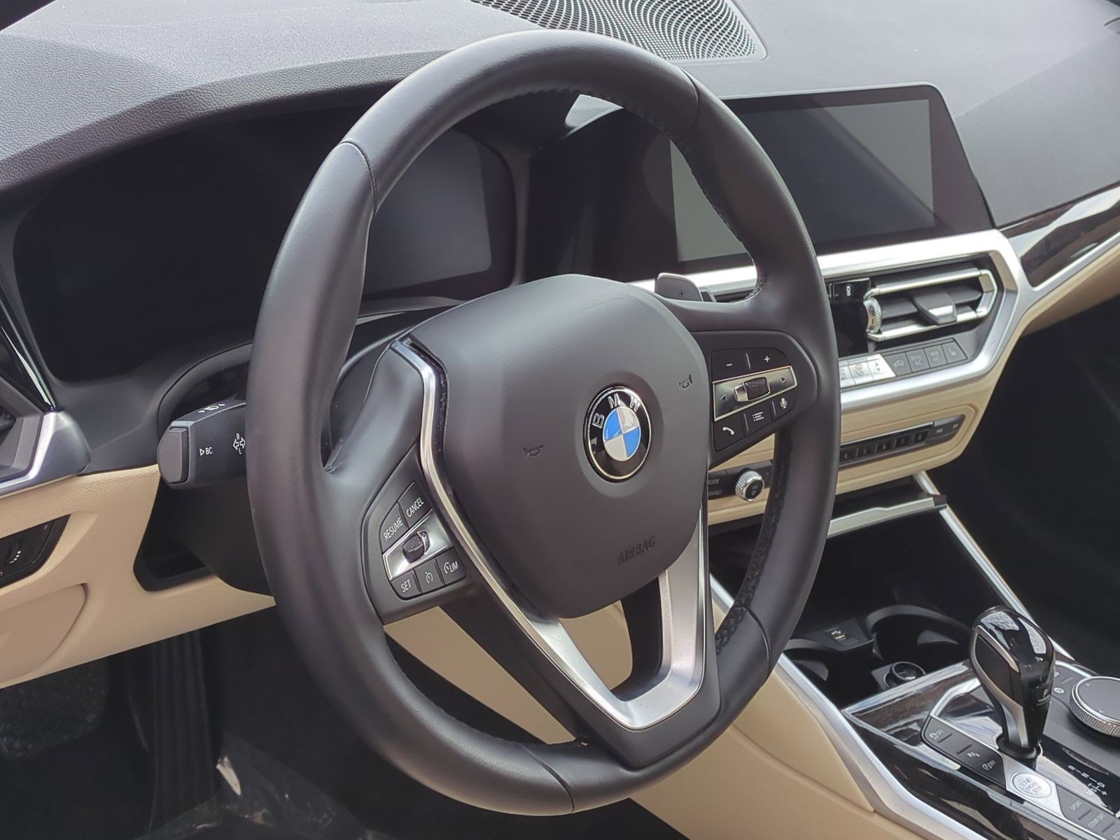Used 2020 BMW 330i Sedan w/ Convenience Package RWD image 17