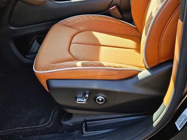 New 2026 Chrysler Pacifica Pinnacle FWD image 4