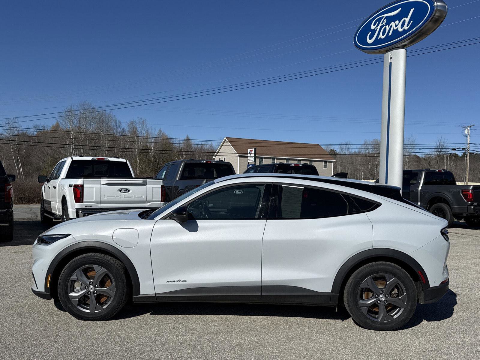 Used 2023 Ford Mustang Mach-E Select w/ Comfort Package Lite AWD/4WD image 3