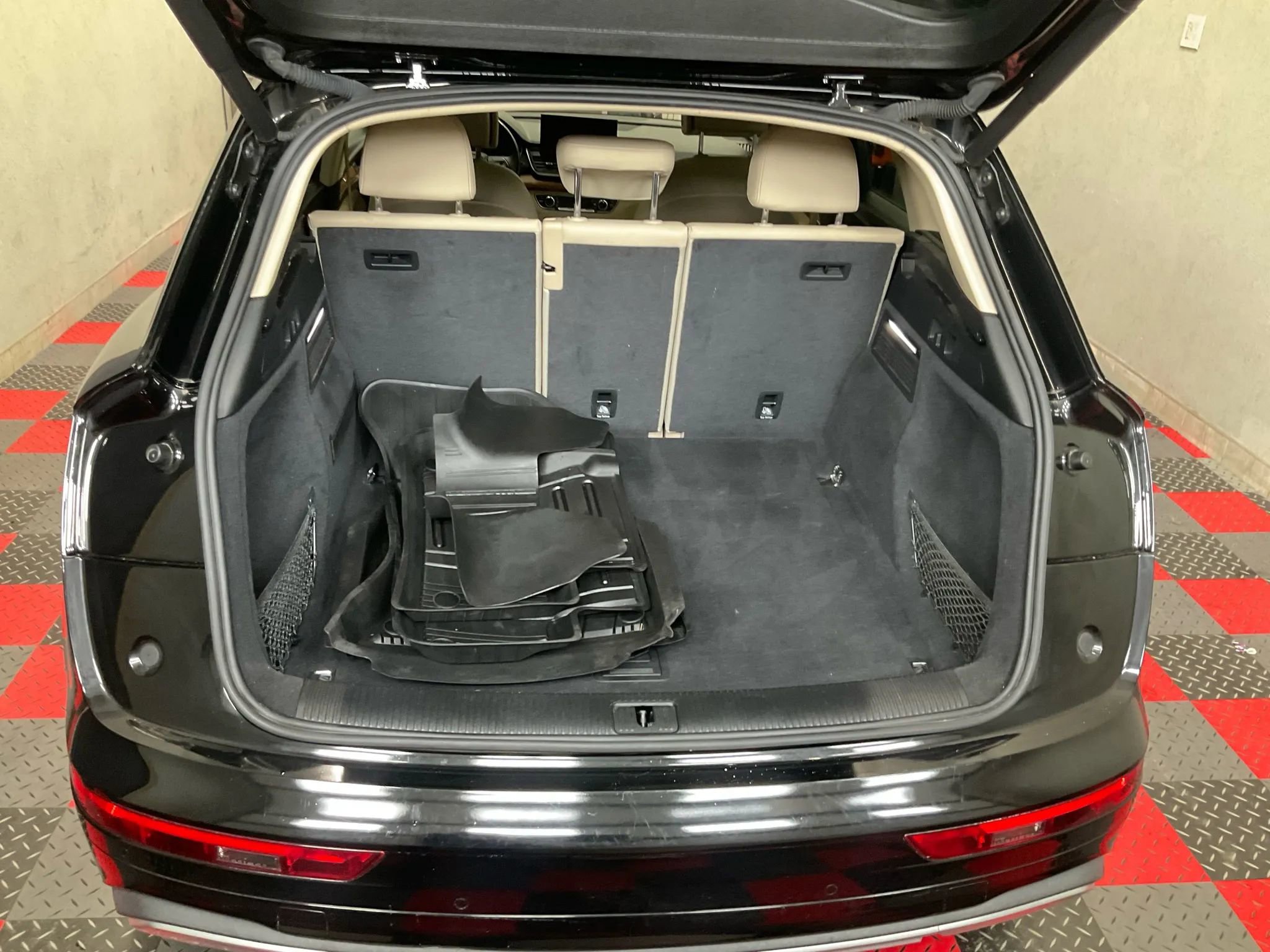 Used 2021 Audi Q5 2.0T Premium w/ Convenience Package image 21