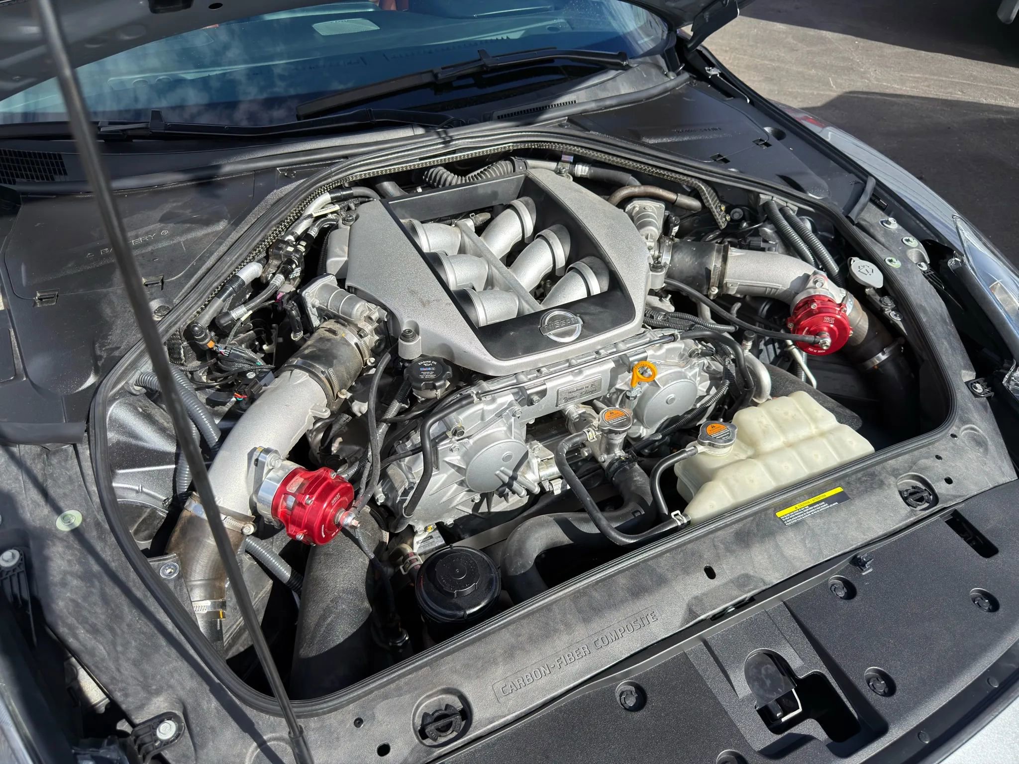 Used 2024 Nissan GT-R Premium w/ Premium Interior Package image 4