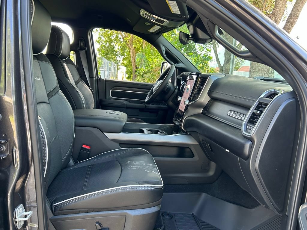 New 2026 RAM 3500 Laramie w/ Night Edition AWD/4WD image 38