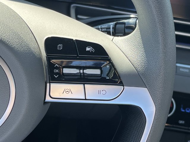 Certified 2024 Hyundai Elantra SEL FWD image 35