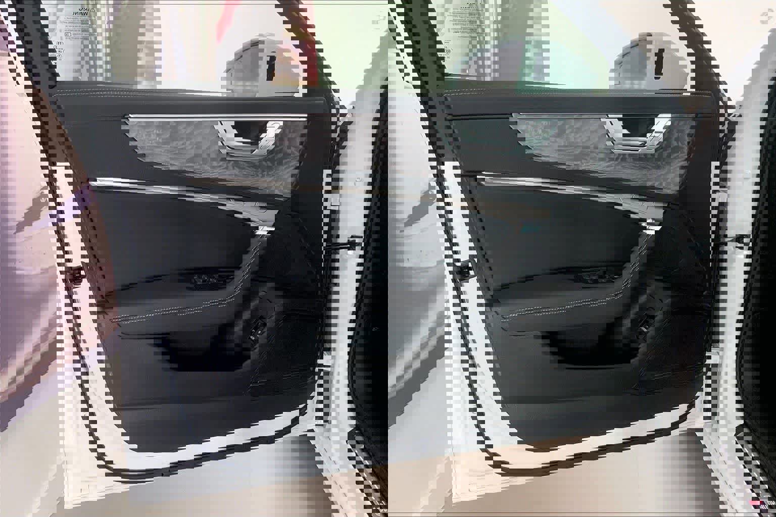 Used 2025 Audi A6 Premium Plus w/ Premium Plus Package image 25