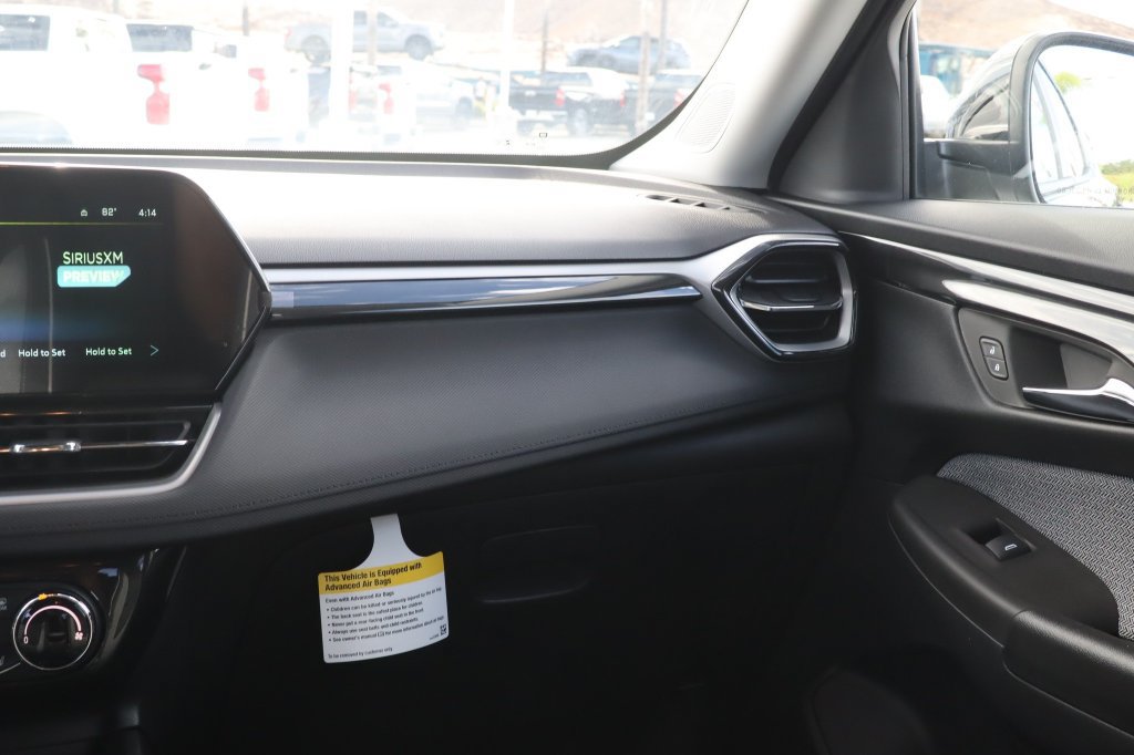 New 2026 Chevrolet TrailBlazer LT w/ LT Cold Weather Package FWD image 28
