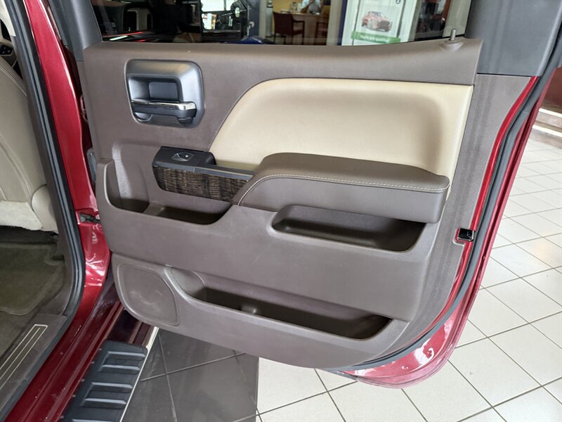 Used 2016 GMC Sierra 1500 Denali w/ Enhanced Driver Alert Package AWD/4WD image 26