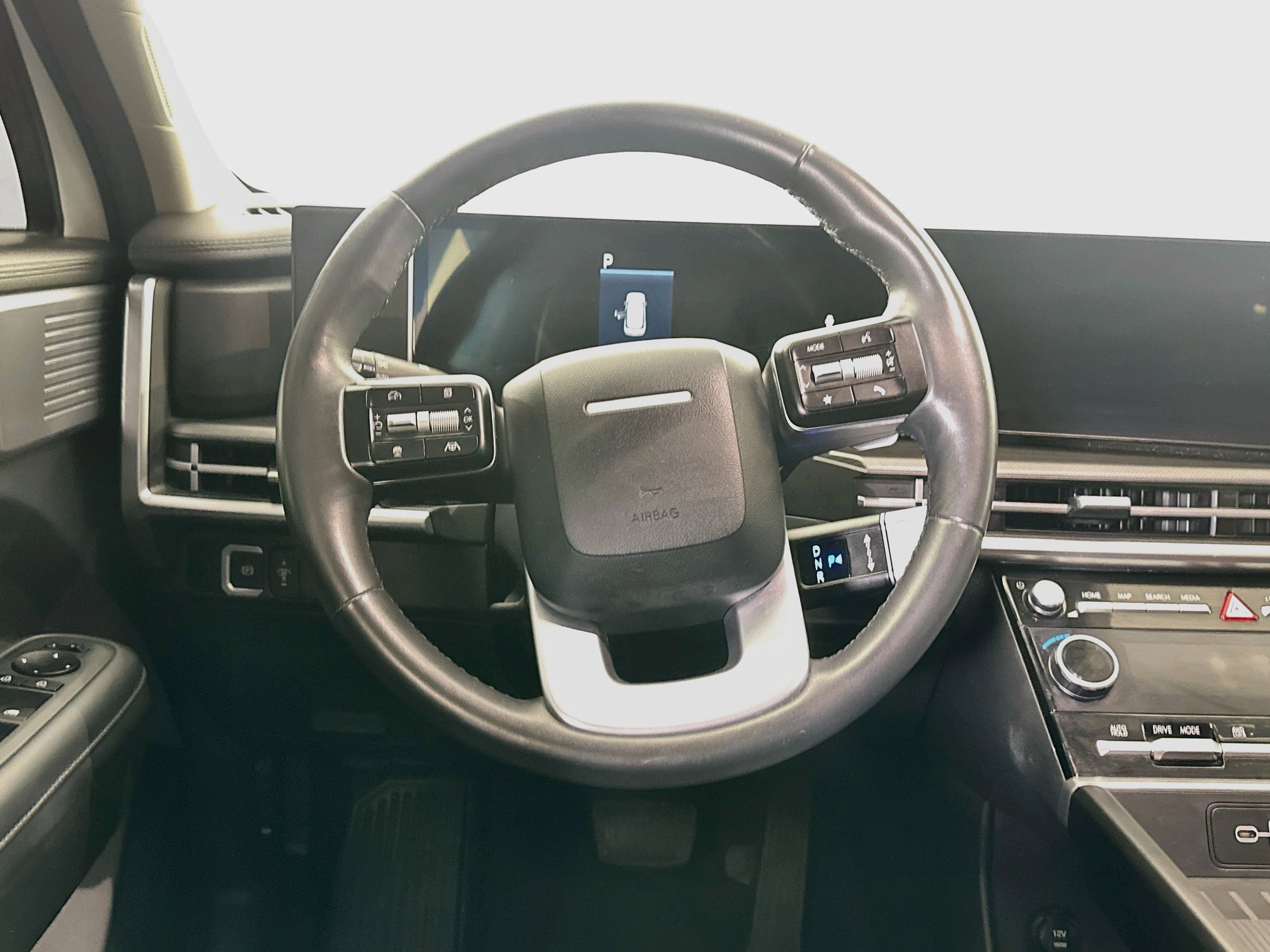 Used 2025 Hyundai Santa Fe SEL AWD/4WD image 18