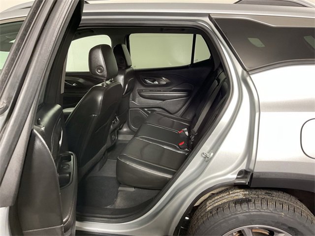 Used 2022 GMC Terrain SLT image 30