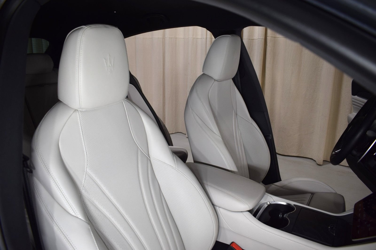 Certified 2024 Maserati Grecale Modena AWD/4WD image 24