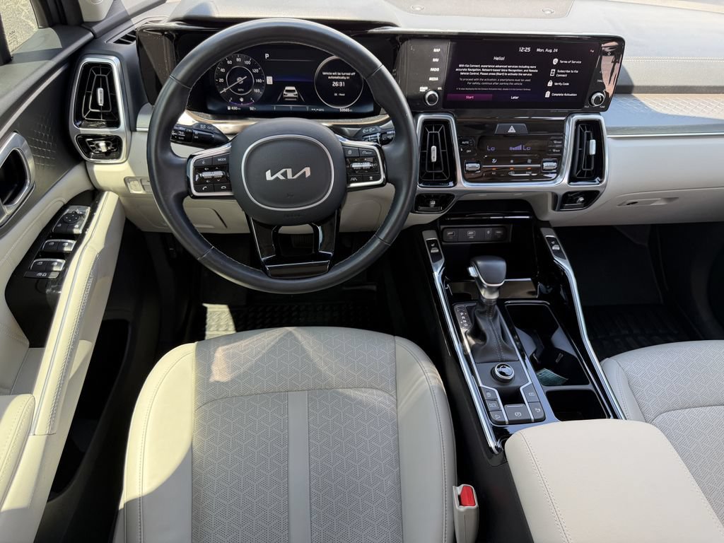 Certified 2023 Kia Sorento SX FWD image 18