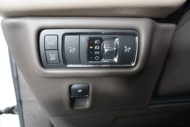 Used 2022 Lincoln Nautilus Reserve w/ Equipment Group 201A image 26