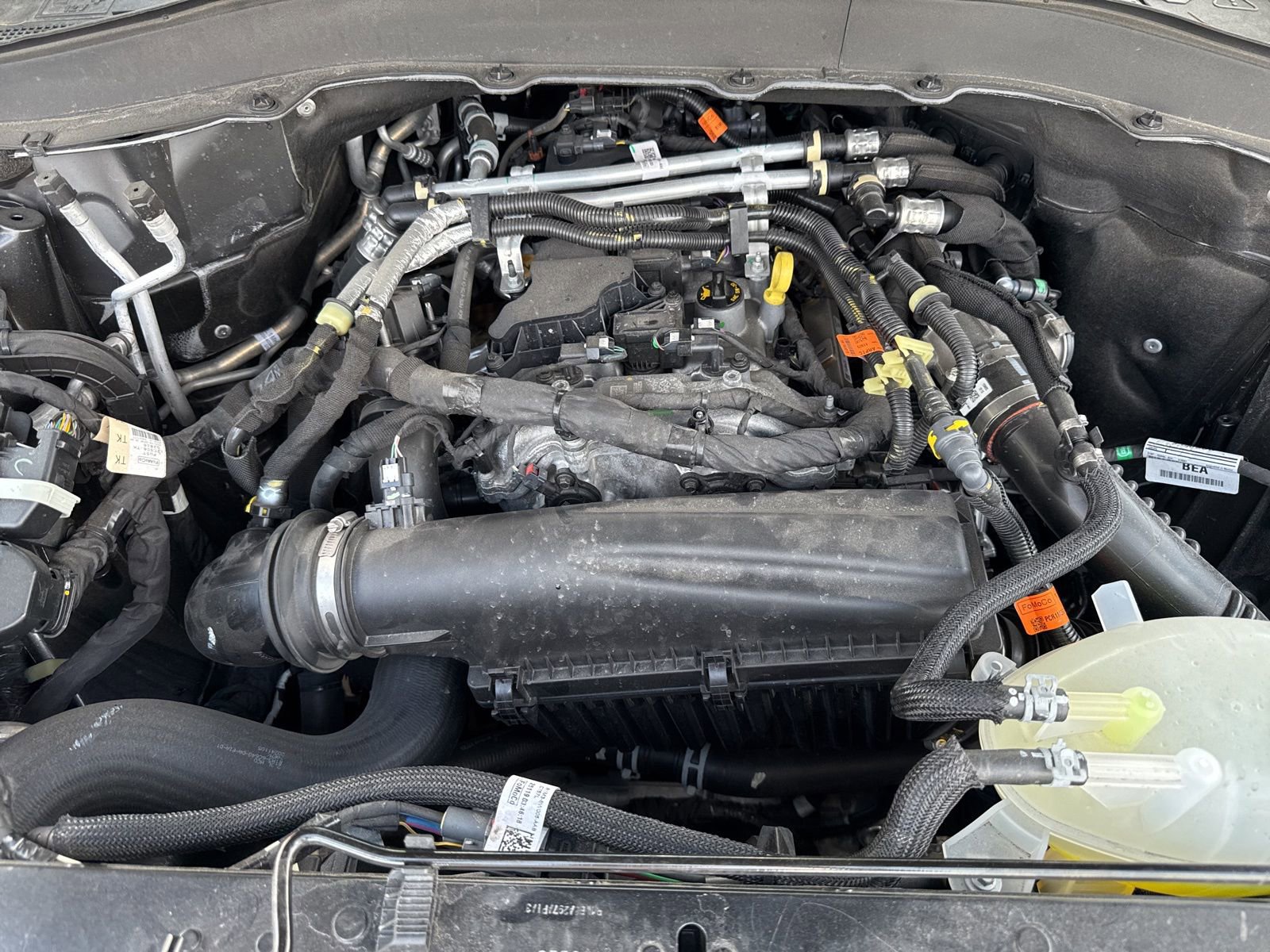 Used 2025 Ford Explorer Active AWD/4WD image 45