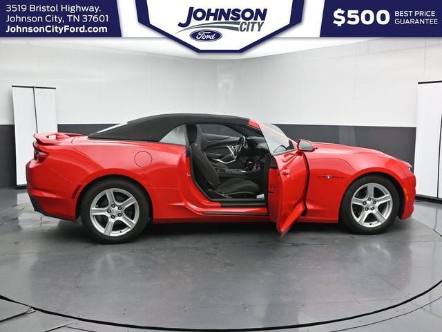 Used 2020 Chevrolet Camaro LT RWD image 34