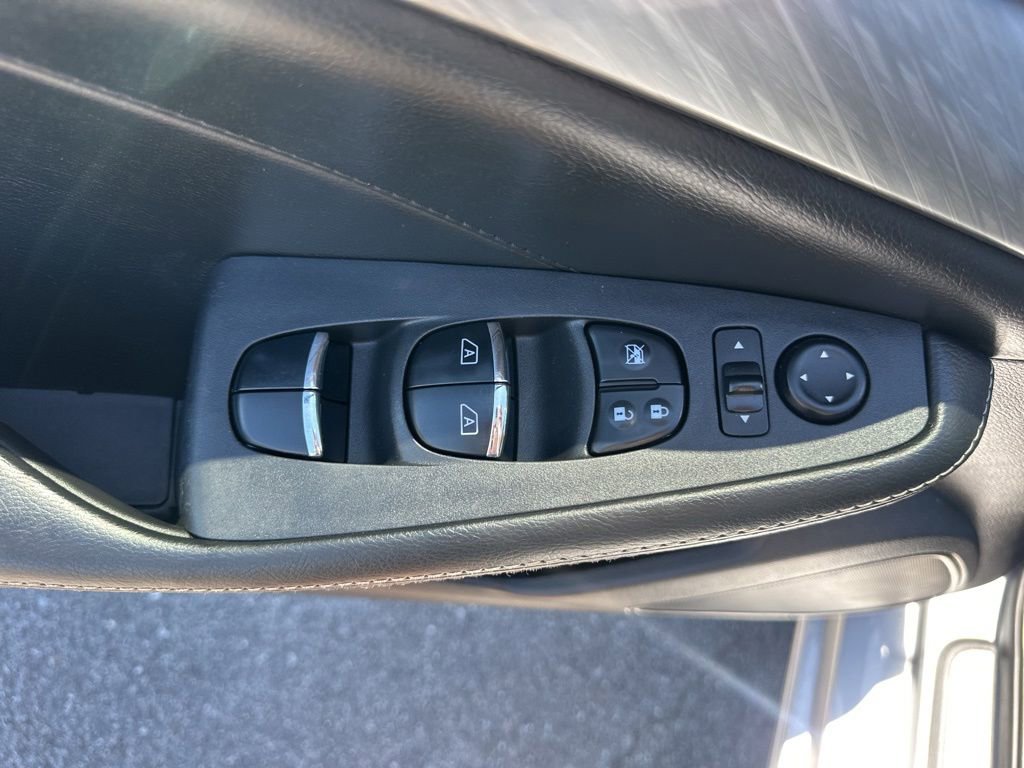 Used 2017 Nissan Maxima 3.5 SL FWD image 26