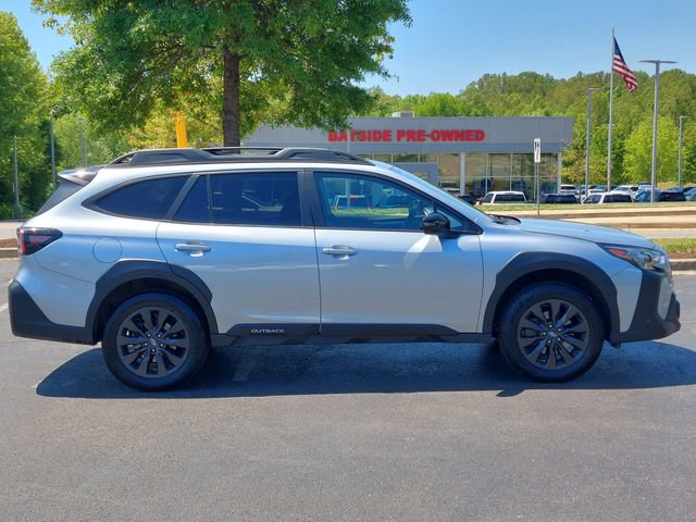 Used 2025 Subaru Outback Onyx Edition AWD/4WD image 13