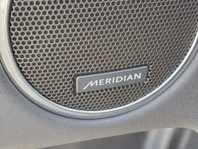 Used 2025 Land Rover Discovery Sport S image 20