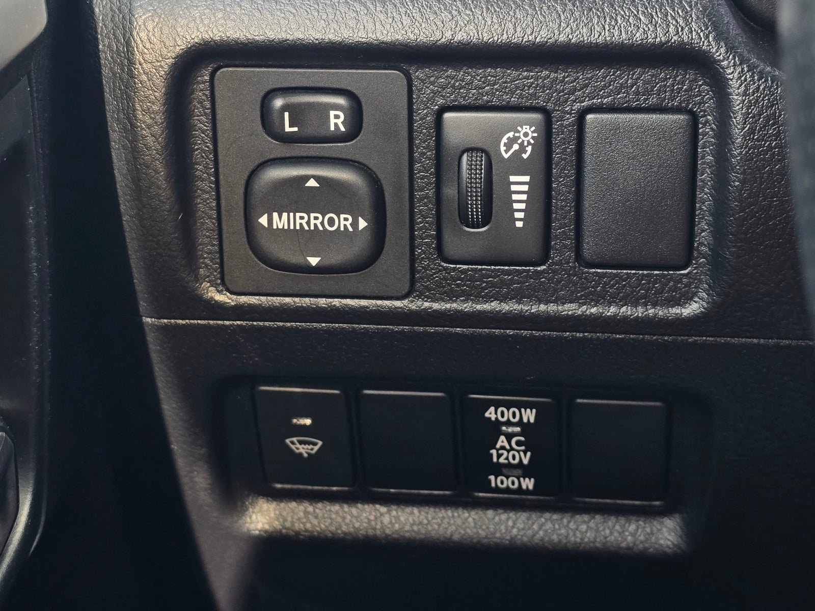 Used 2015 Toyota 4Runner SR5 image 22