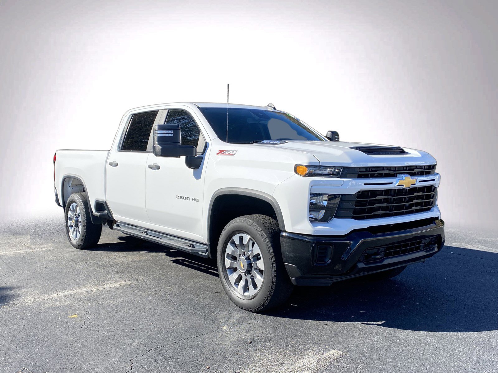 Used 2024 Chevrolet Silverado 2500 Custom w/ Custom Value Package image 2