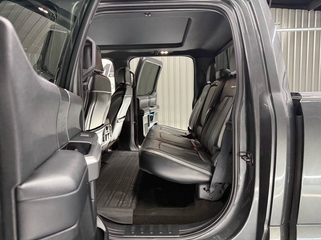 Used 2018 Ford F250 Platinum w/ Platinum Ultimate Package AWD/4WD image 22