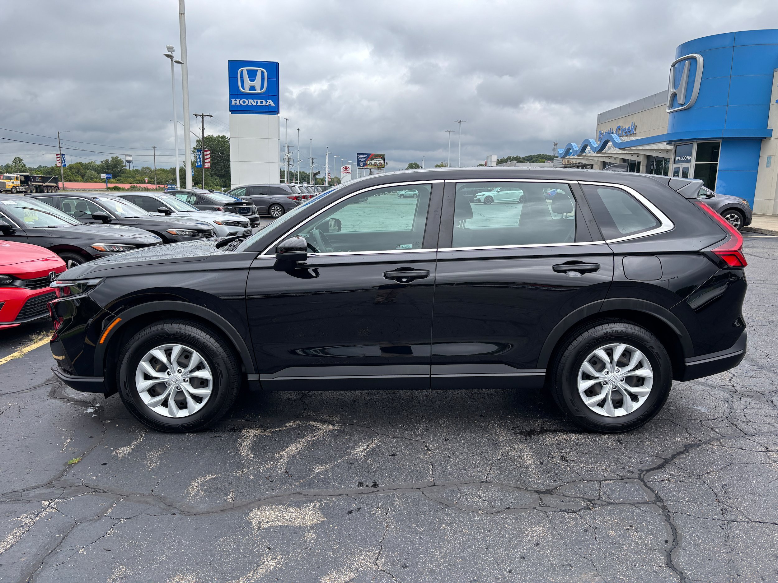 Certified 2024 Honda CR-V LX image 1