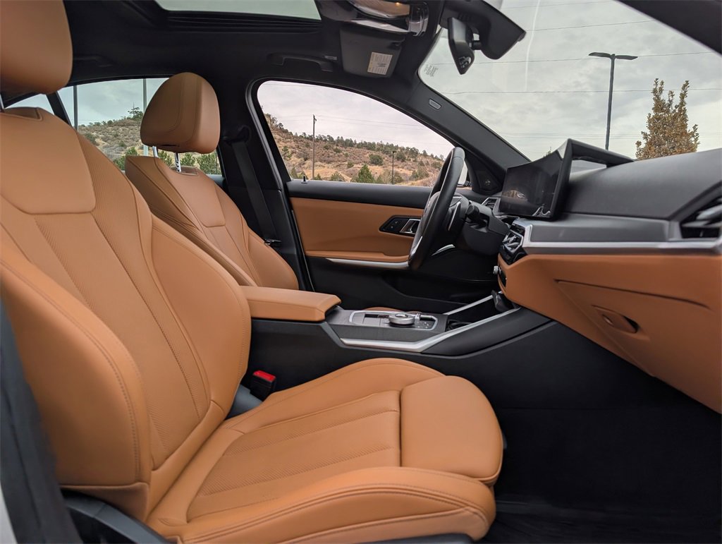 Used 2024 BMW 330i xDrive 330i xDrive w/ Premium Package image 22