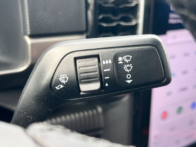 Used 2025 Ford Ranger XLT w/ Equipment Group 301A High AWD/4WD image 22