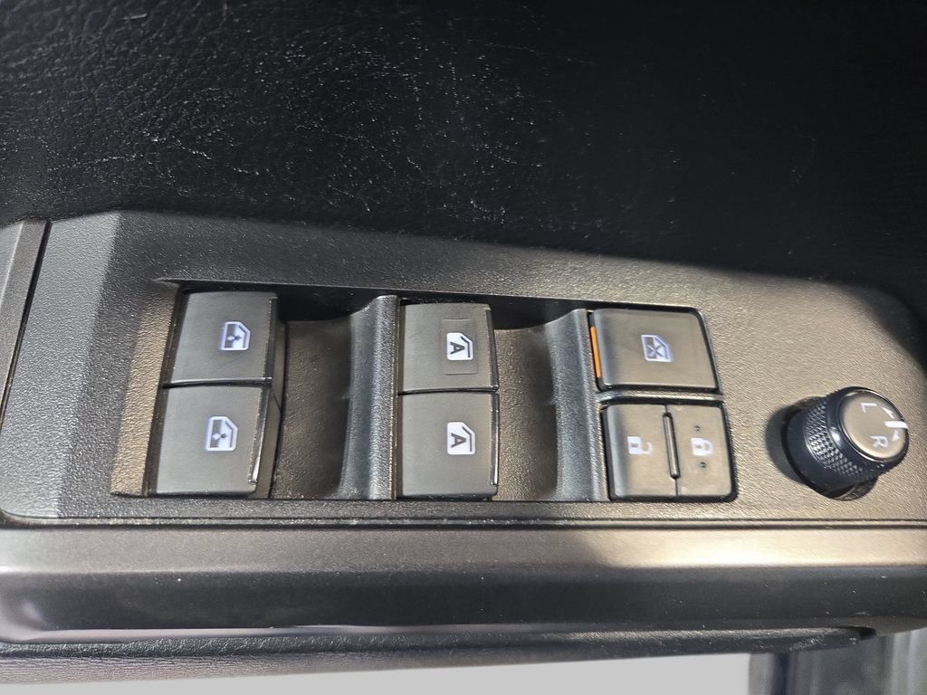 Used 2021 Toyota Tacoma 4x4 Double Cab image 32