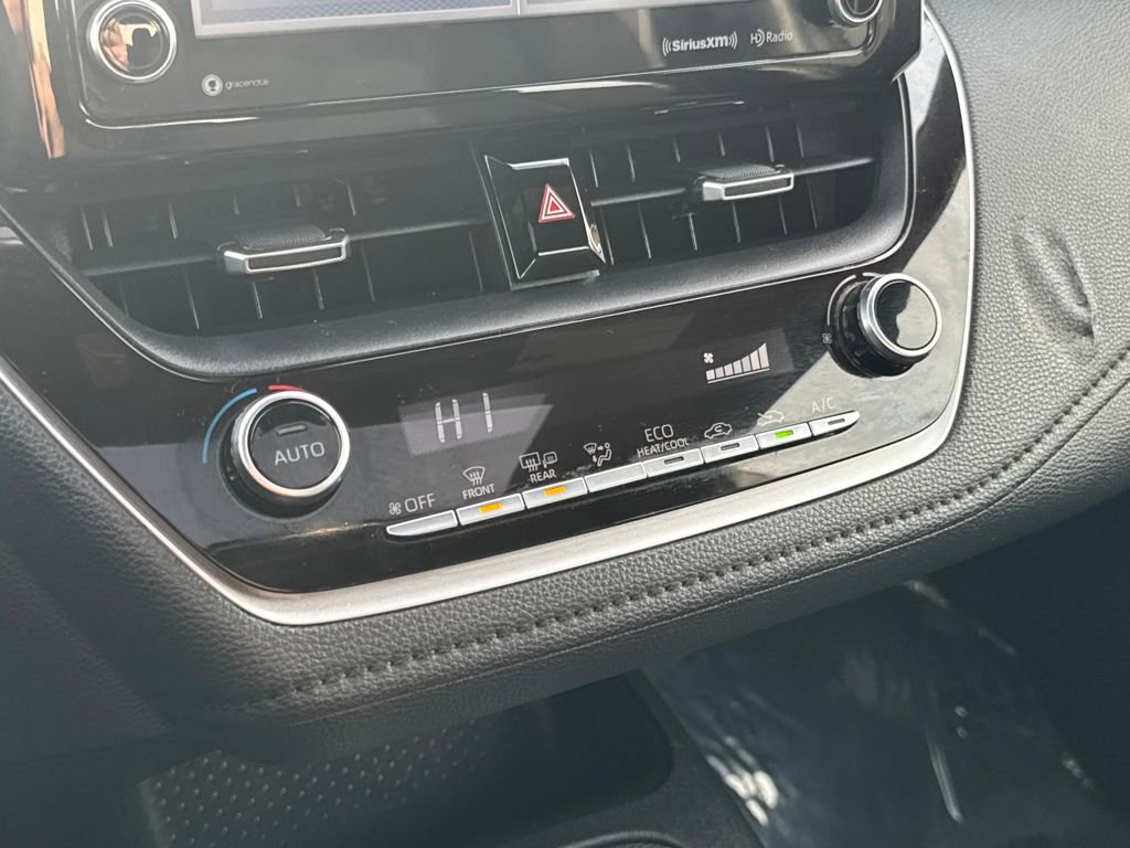Used 2020 Toyota Corolla SE image 23