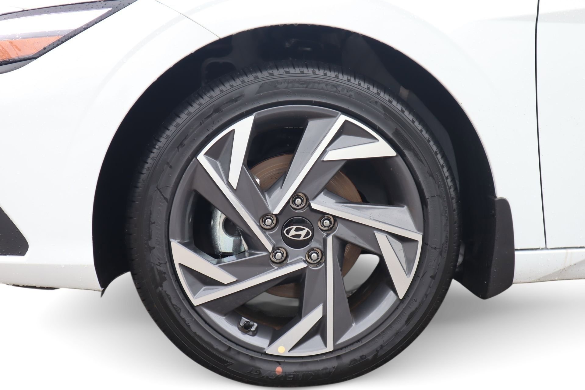 New 2025 Hyundai Elantra SEL image 4