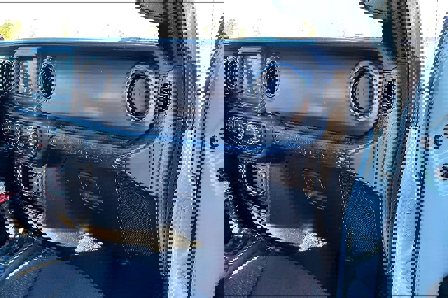 Used 2023 Jeep Wrangler Sport image 18