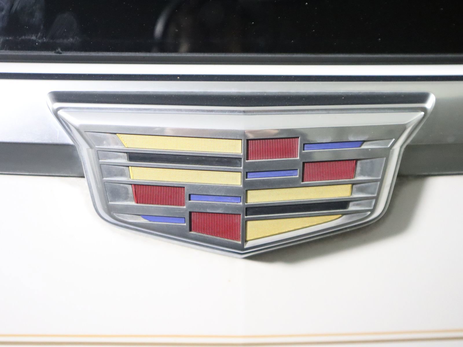 Used 2016 Cadillac Escalade Platinum AWD/4WD image 11