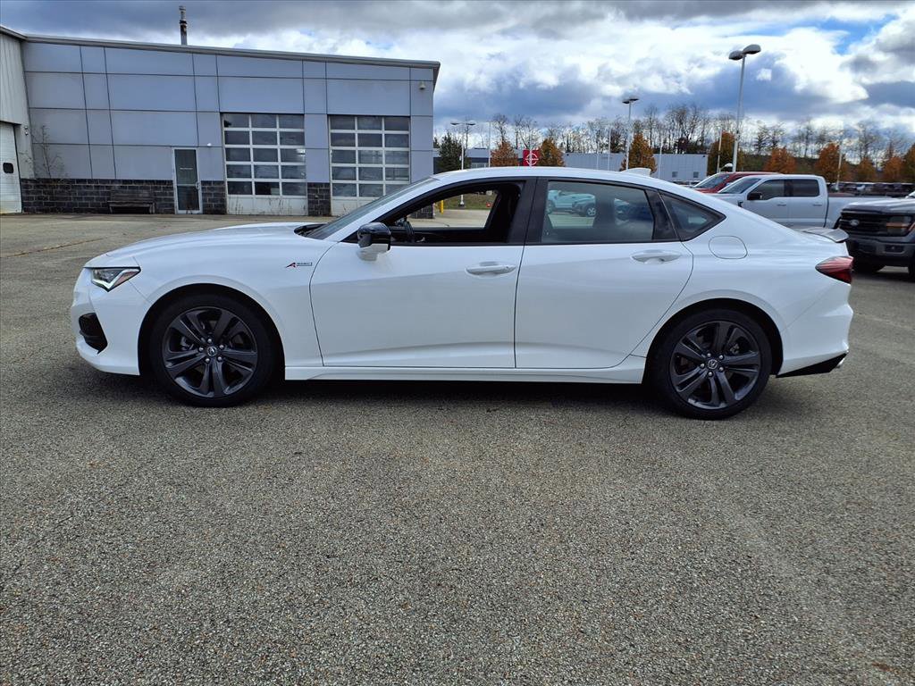 Used 2023 Acura TLX w/ A-SPEC Pkg image 4