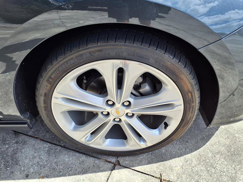 Used 2018 Chevrolet Cruze Premier image 7