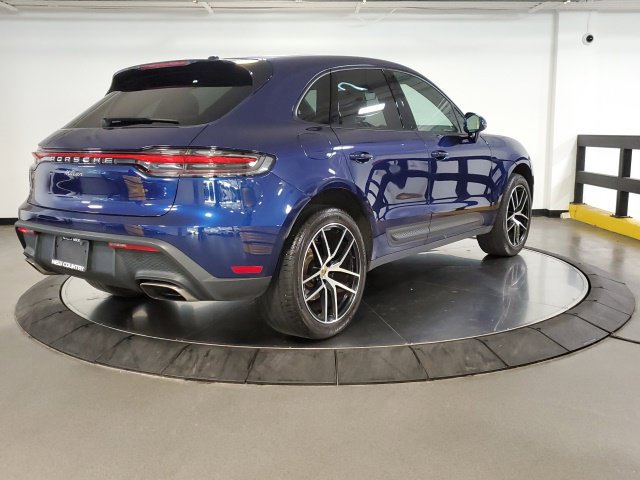 Used 2023 Porsche Macan AWD/4WD image 7