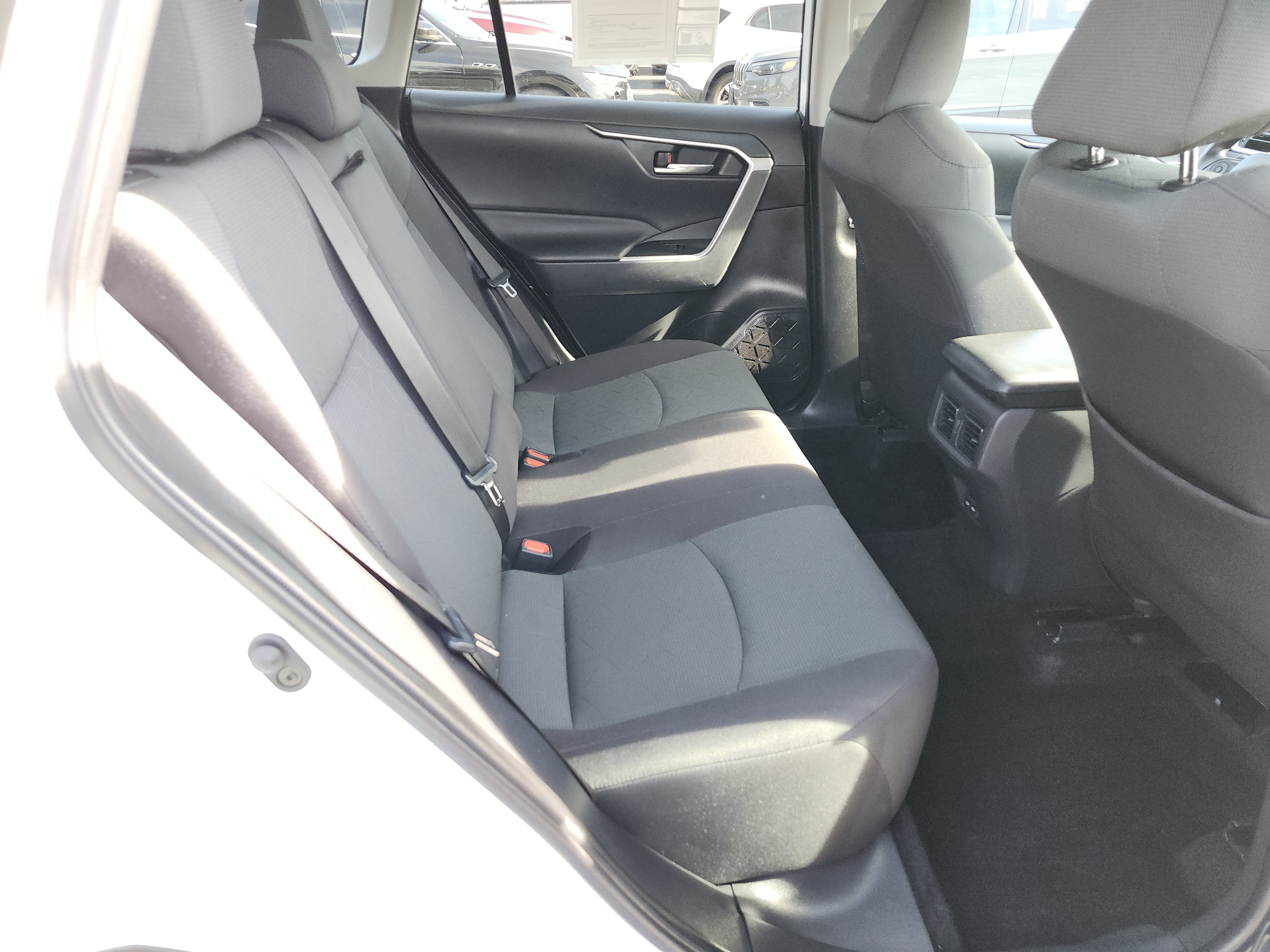 Used 2024 Toyota RAV4 XLE AWD/4WD image 17