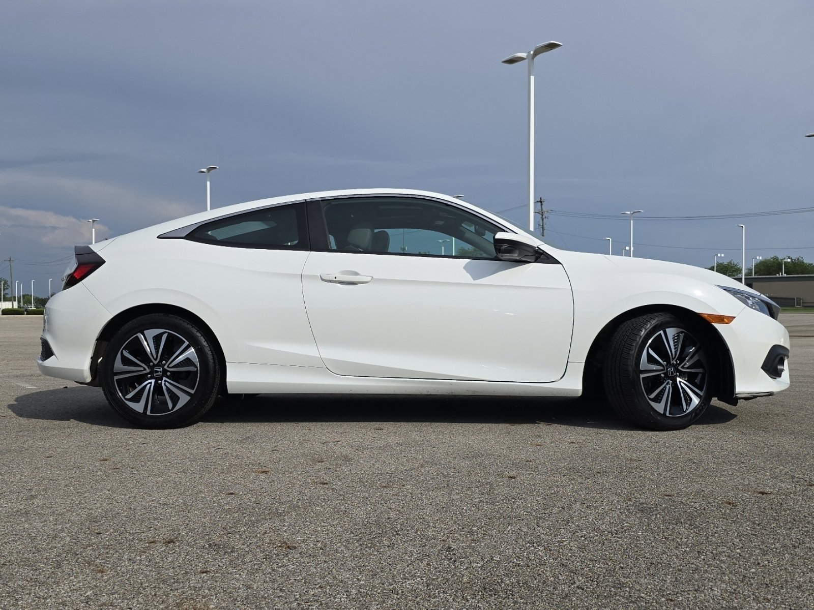 Used 2016 Honda Civic EX-L image 17
