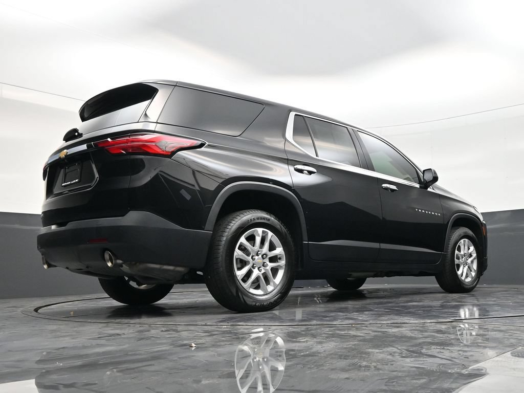 Used 2024 Chevrolet Traverse LS FWD image 21