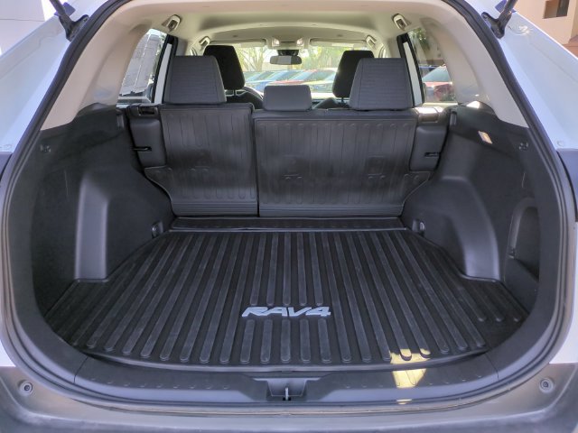 Used 2024 Toyota RAV4 LE AWD/4WD image 29