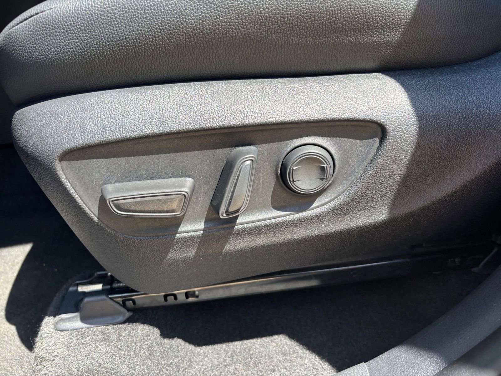 Used 2025 Toyota Grand Highlander FWD image 22