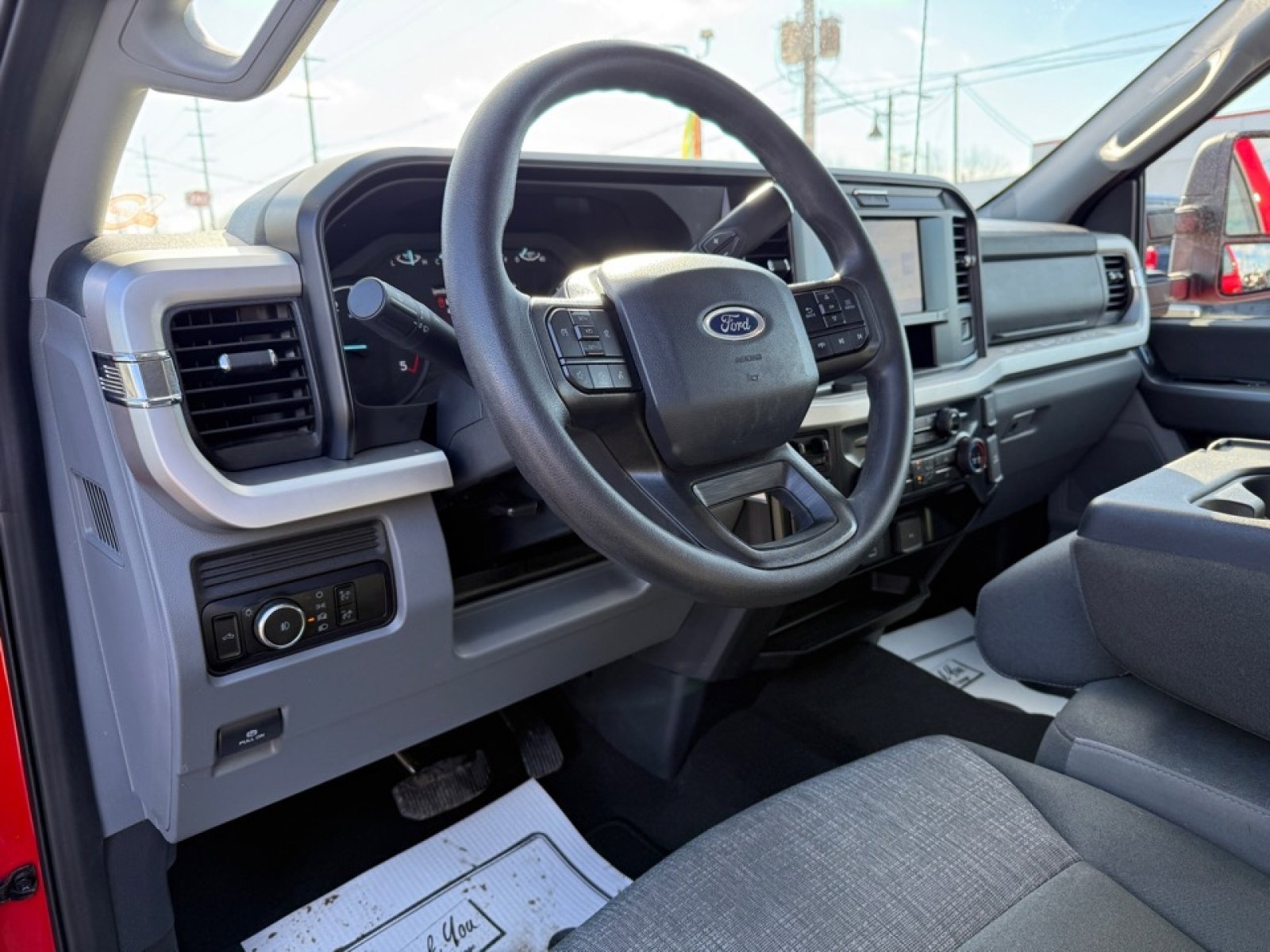 Used 2025 Ford F350 XLT image 13