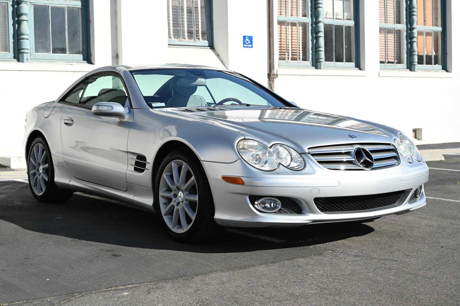 Used 2007 Mercedes-Benz SL 550 image 9