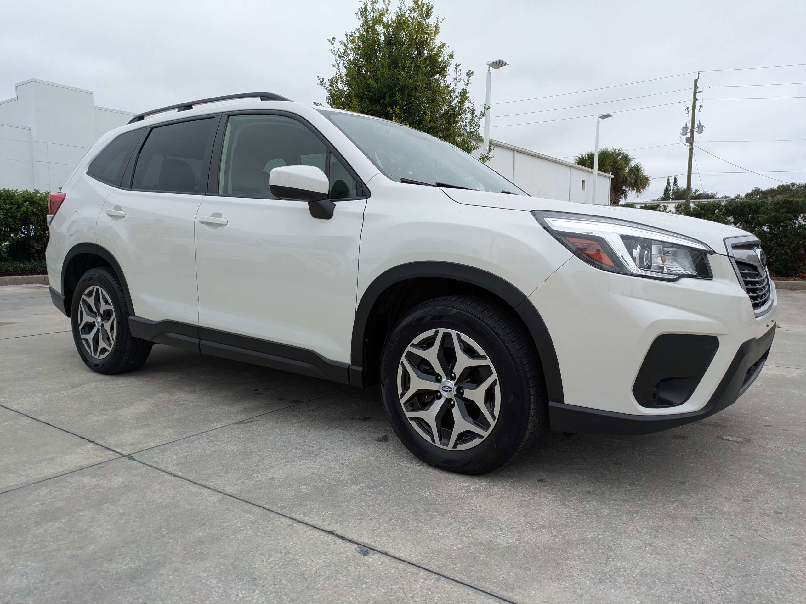 Used 2020 Subaru Forester Premium image 2