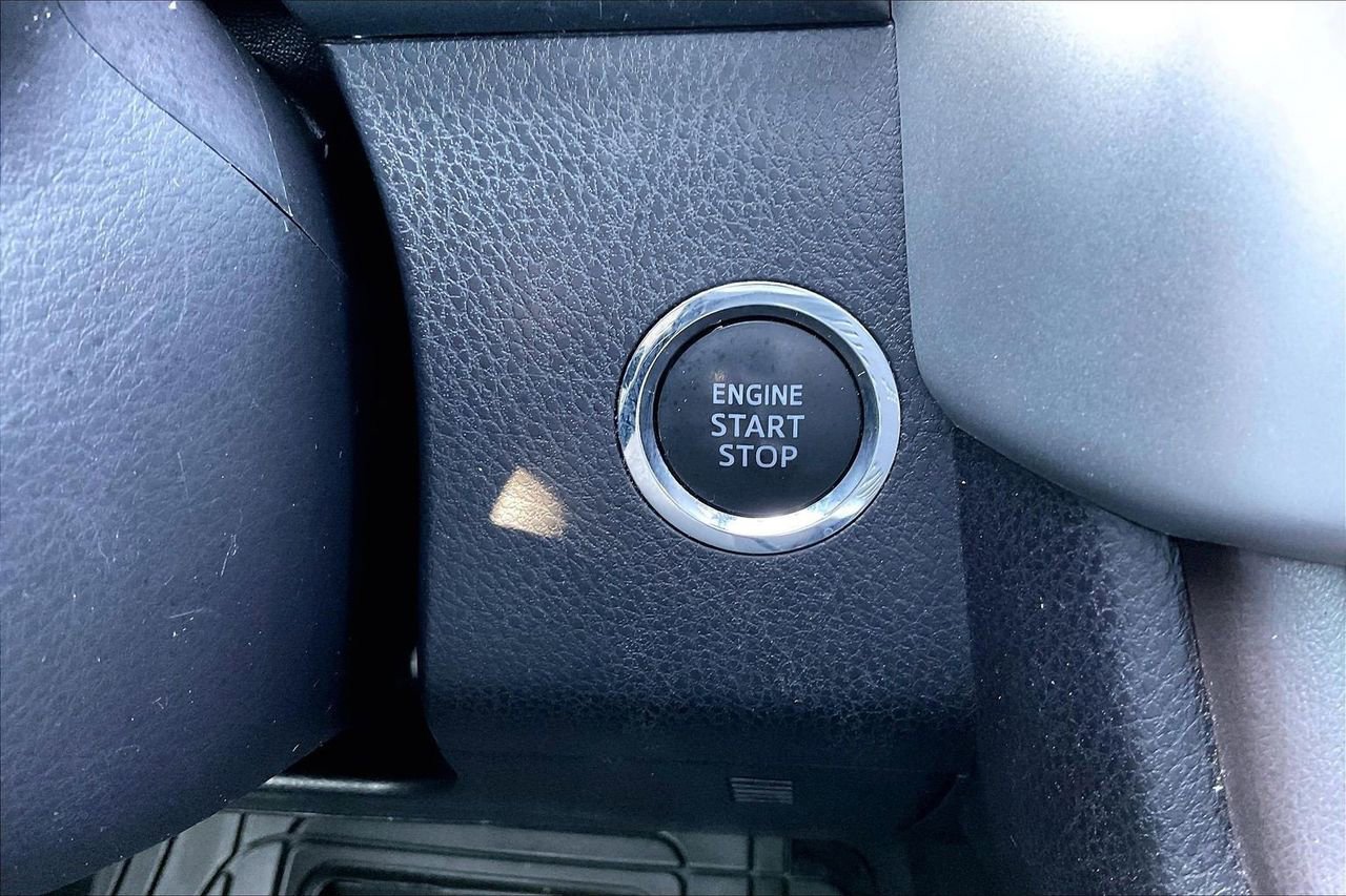 Used 2018 Toyota Highlander Limited image 30