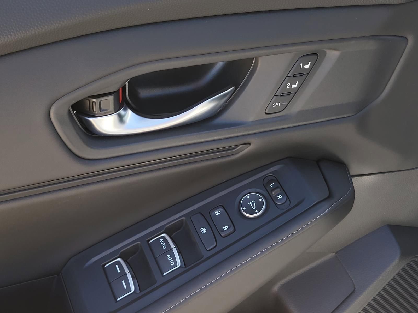 Used 2025 Honda Accord Sport image 22