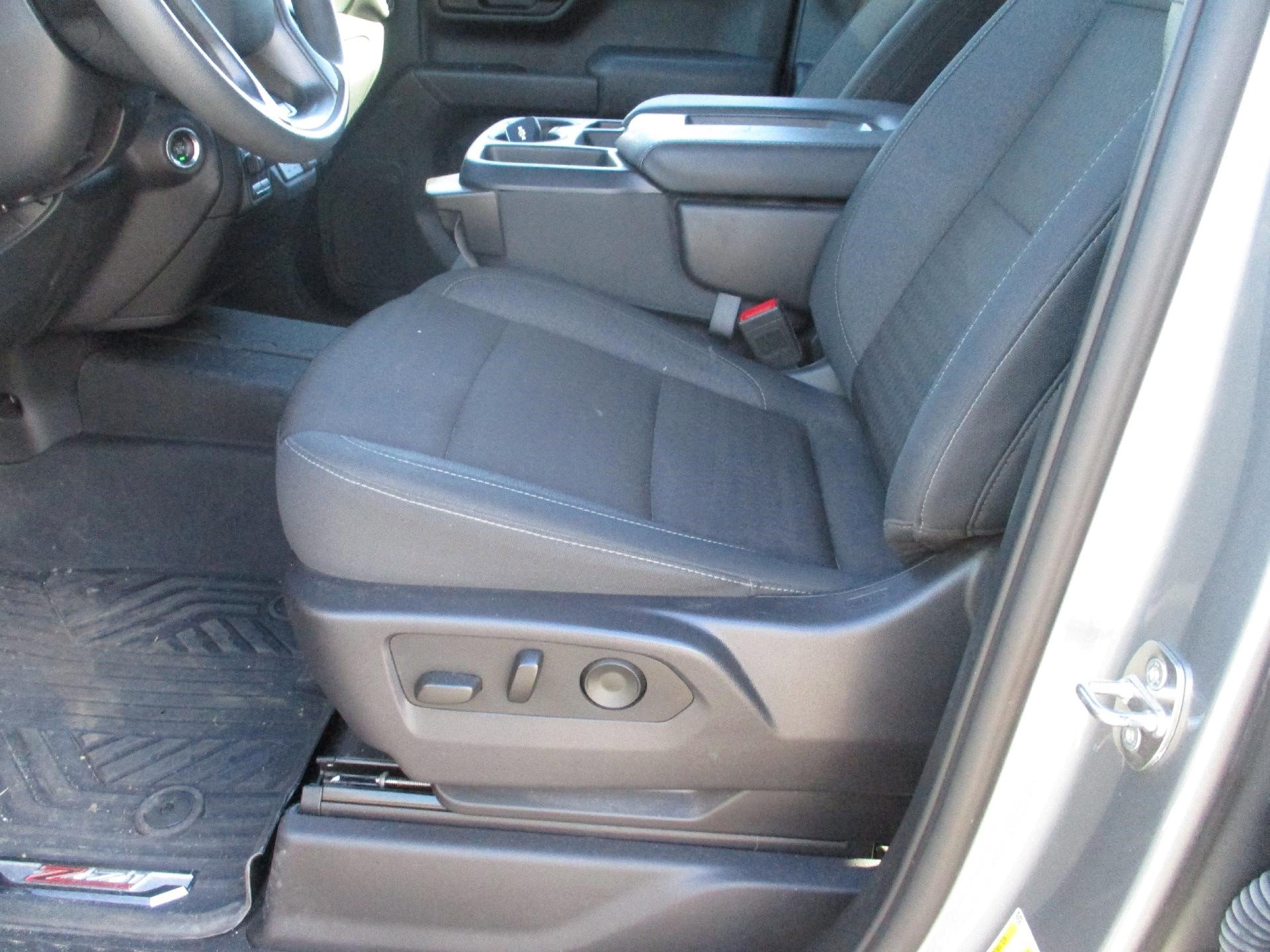 Certified 2024 Chevrolet Silverado 1500 Custom Trail Boss image 11